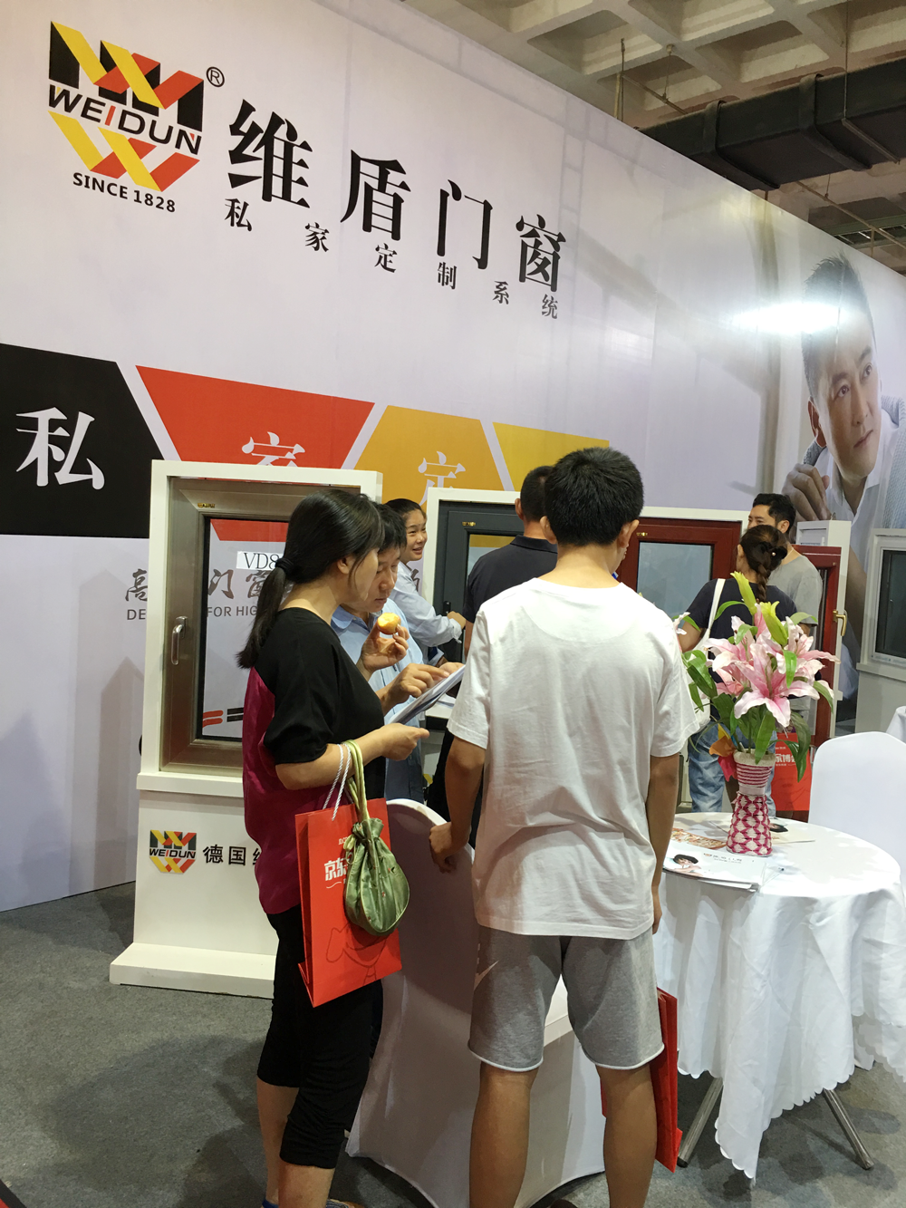 消費者對維盾德式門窗產品贊賞有加